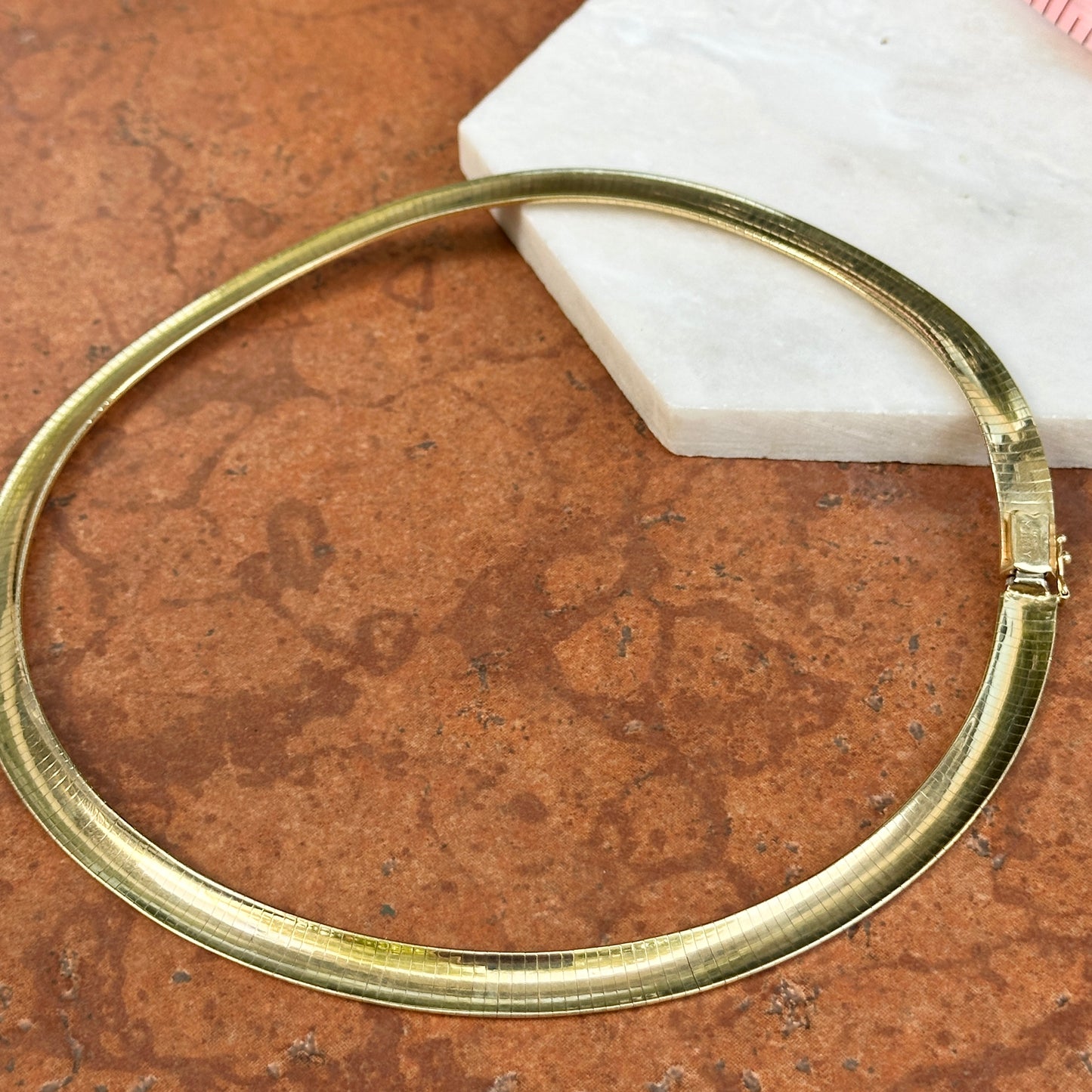 Estate 14KT Yellow Gold Polished Domed Omega Collar Necklace 8mm/ 17" - LSJ