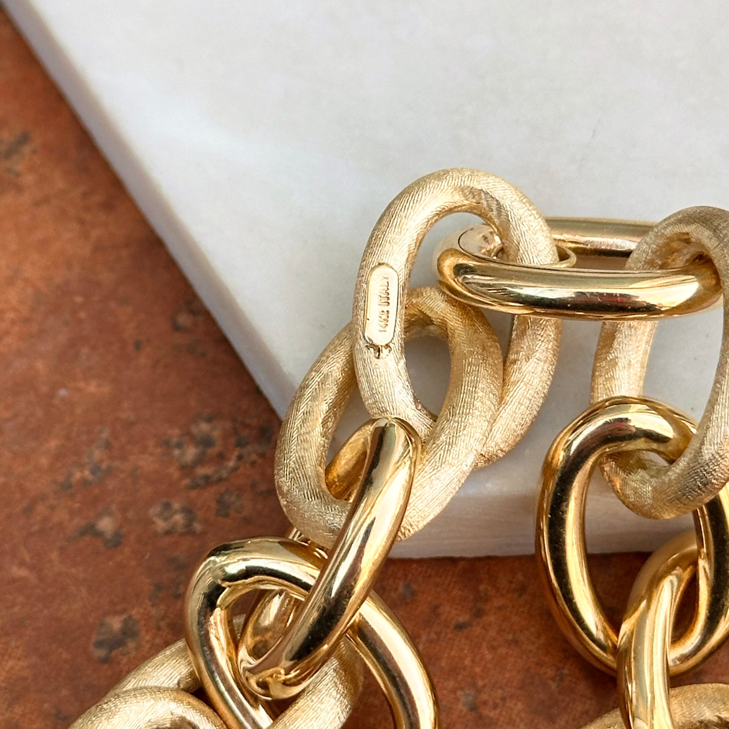 14KT Yellow Gold Alternating Matte + Polished Oval Links Bracelet