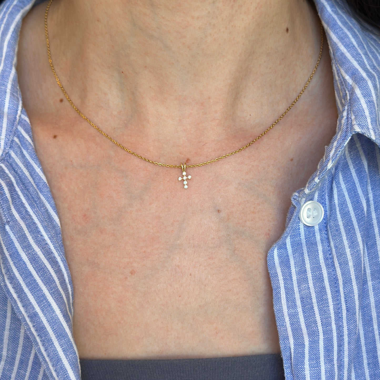 14KT Yellow Gold Round CZ Cross Pendant Charm