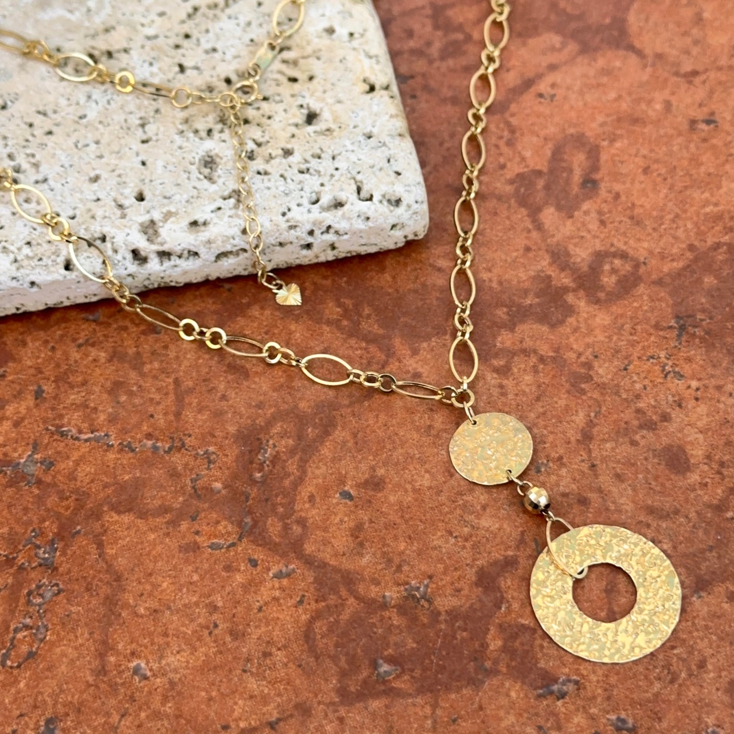 Estate 14KT Yellow Gold Hammered Circles Lariat Necklace