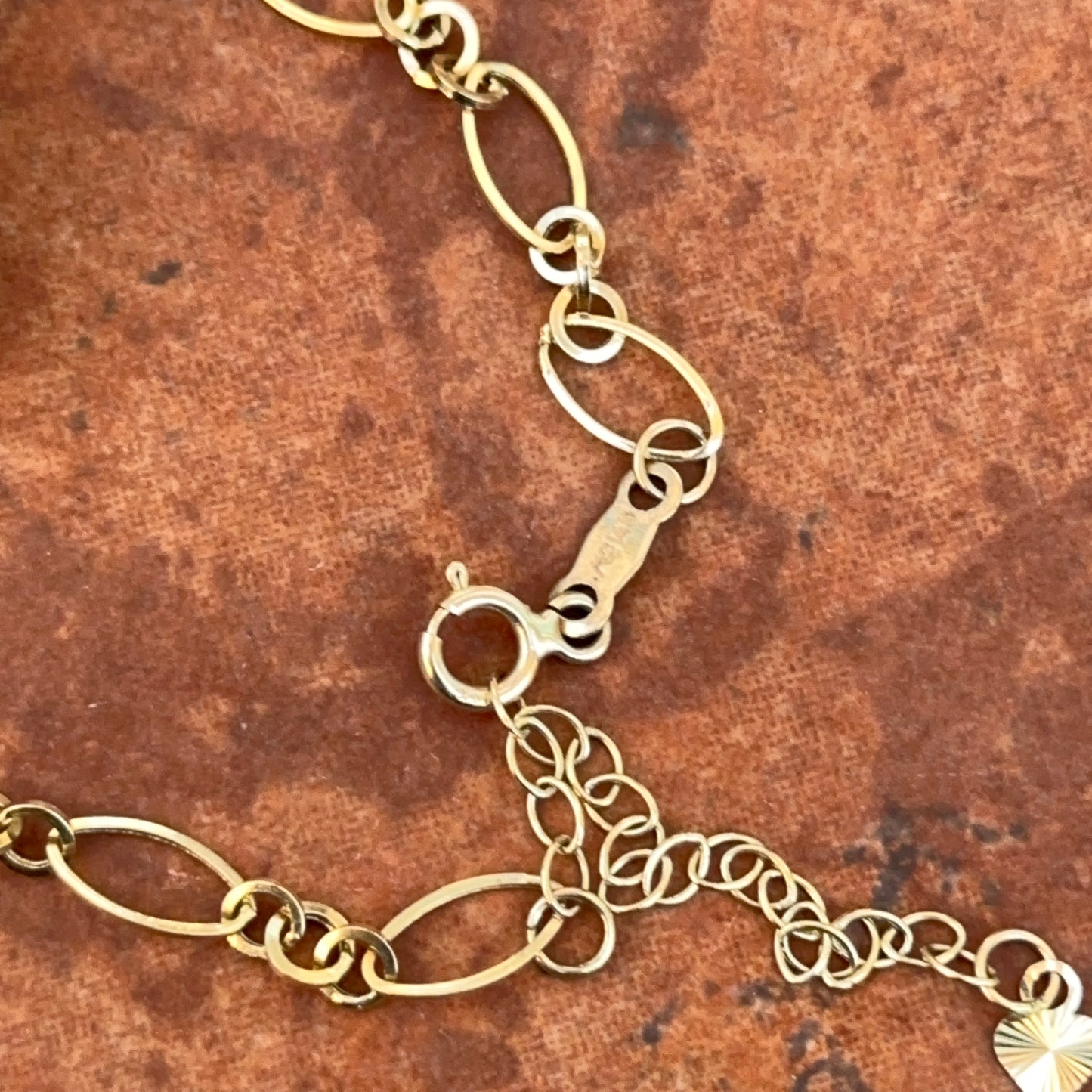 Estate 14KT Yellow Gold Hammered Circles Lariat Necklace