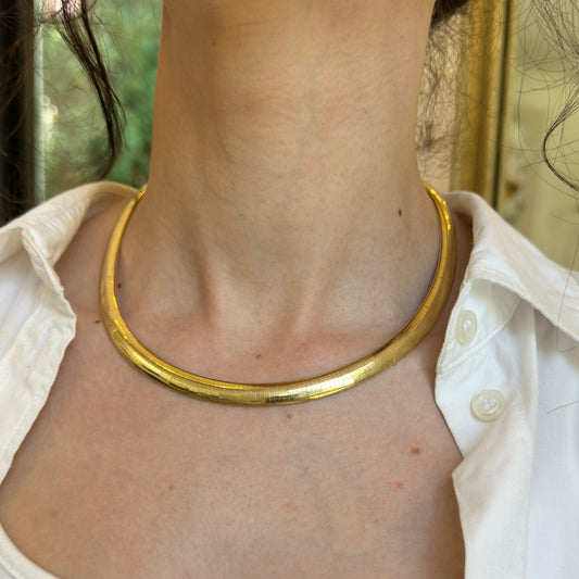 Estate 14KT Yellow Gold Polished Domed Omega Collar Necklace 8mm/ 17" - LSJ