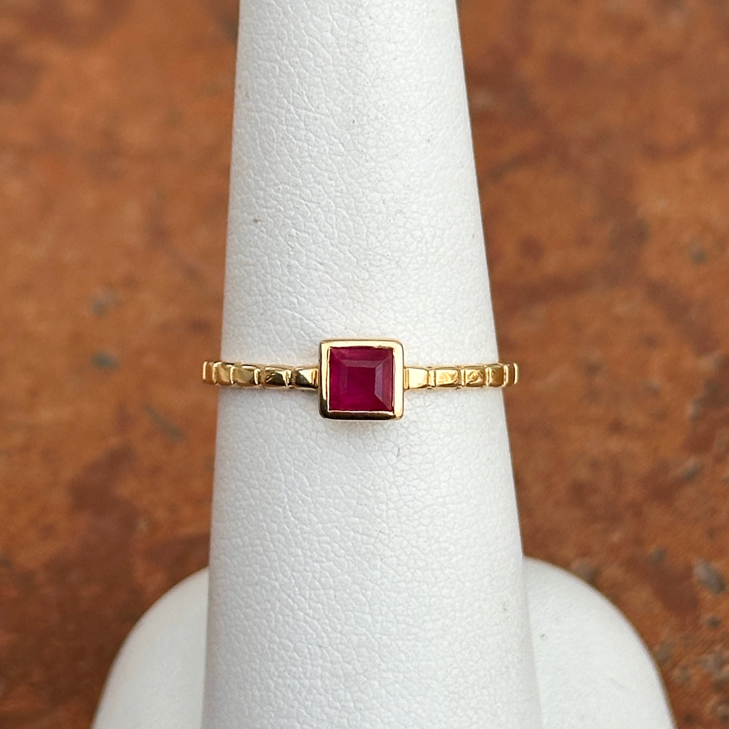 Estate 18KT Yellow Gold Square Ruby Notched Band Ring