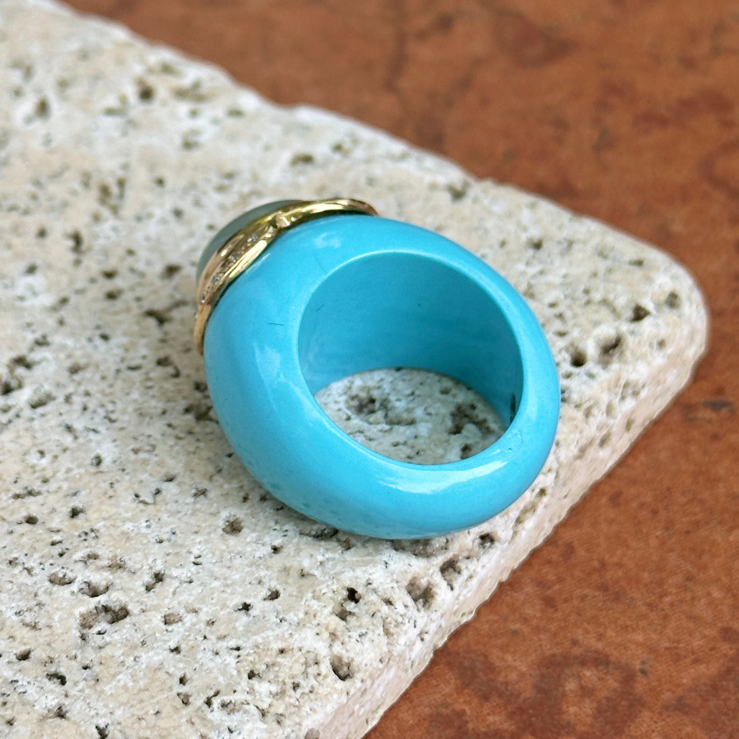 14KT Yellow Imitation Turquoise Oval Agate and Round Diamond Ring