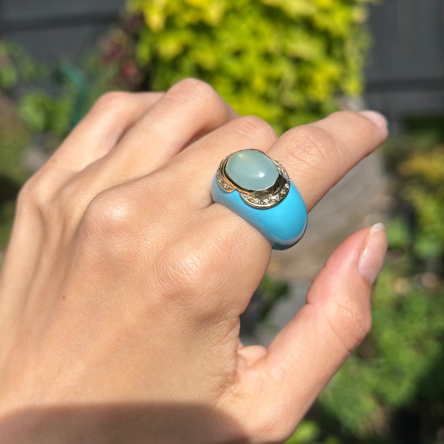 14KT Yellow Imitation Turquoise Oval Agate and Round Diamond Ring