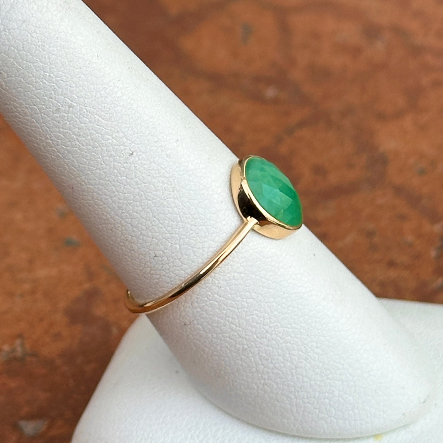 14KT Yellow Gold Bezel Oval 1.5 CT Emerald Ring