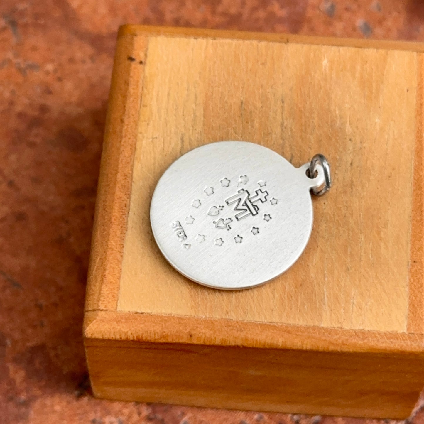 Sterling Silver Matte Miraculous Medal Round Pendant 22mm