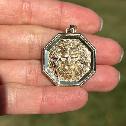 Estate 10KT Yellow Gold Lion Head Pendant