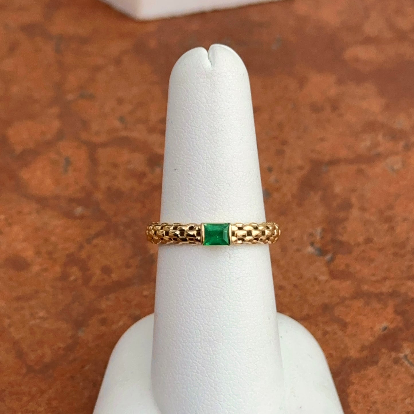 Estate 18KT Yellow Gold Emerald-Cut Emerald Mesh Band Ring