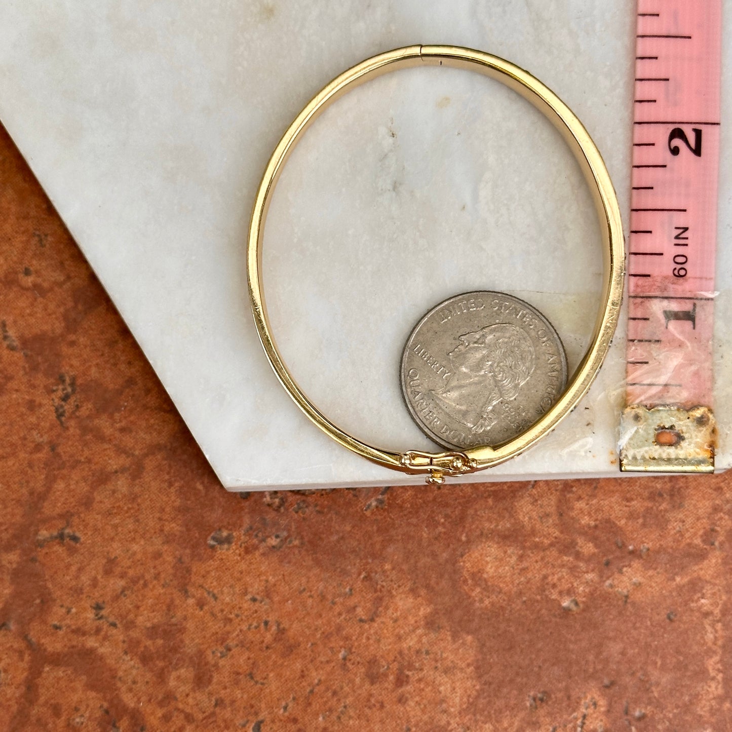 14KT Yellow Gold Multi-Shade Blue Sapphire Hinged Bangle Bracelet