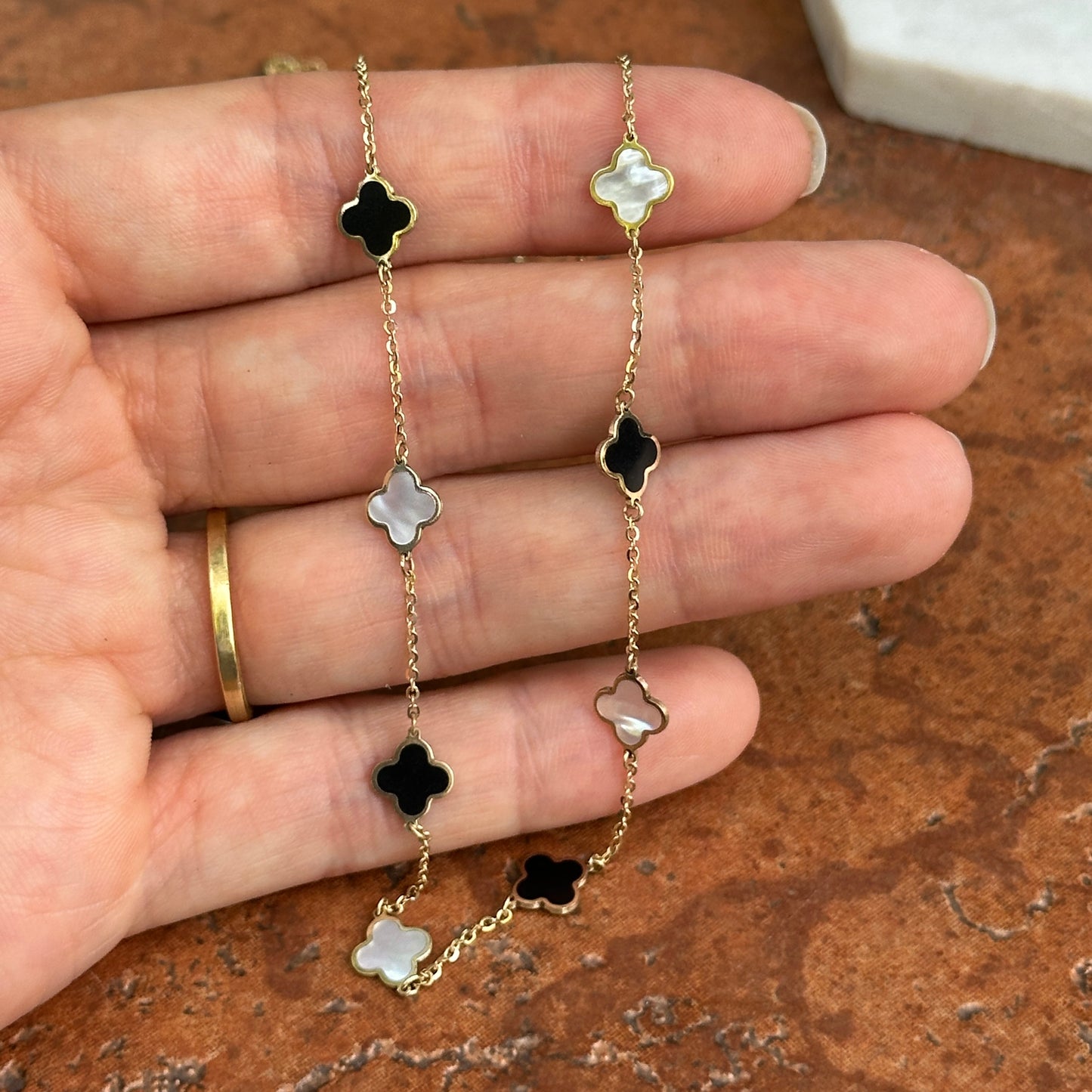 14KT Yellow Gold 7mm Black Onyx + White Mother of Pearl Clover Station Necklace