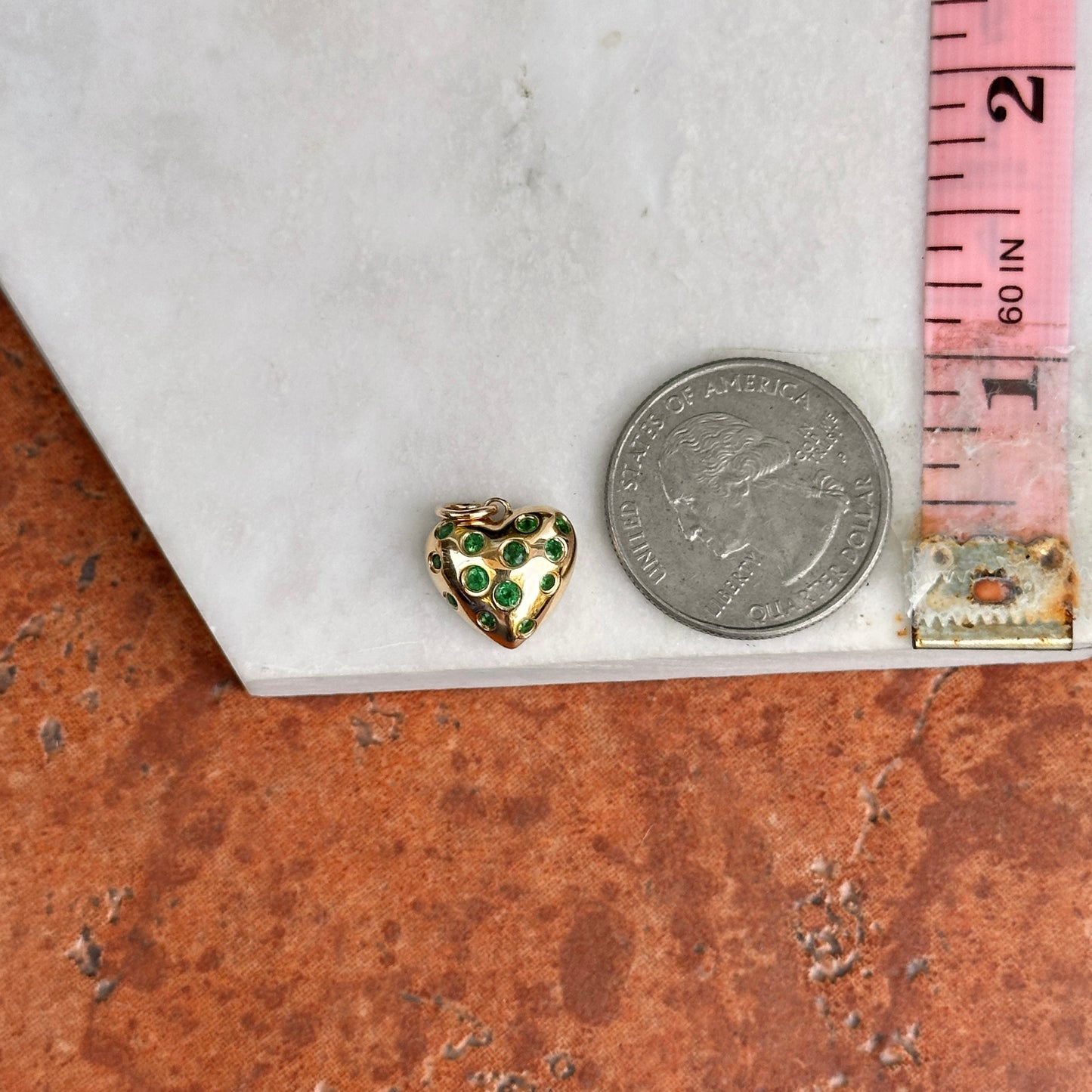 14KT Yellow Gold Gypsy-Set Emerald Puffed Heart Pendant Charm