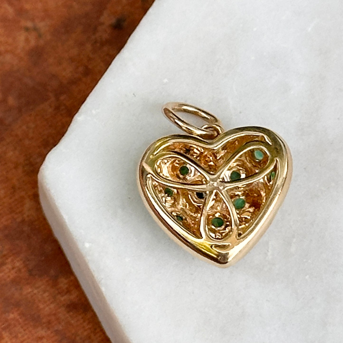 14KT Yellow Gold Gypsy-Set Emerald Puffed Heart Pendant Charm