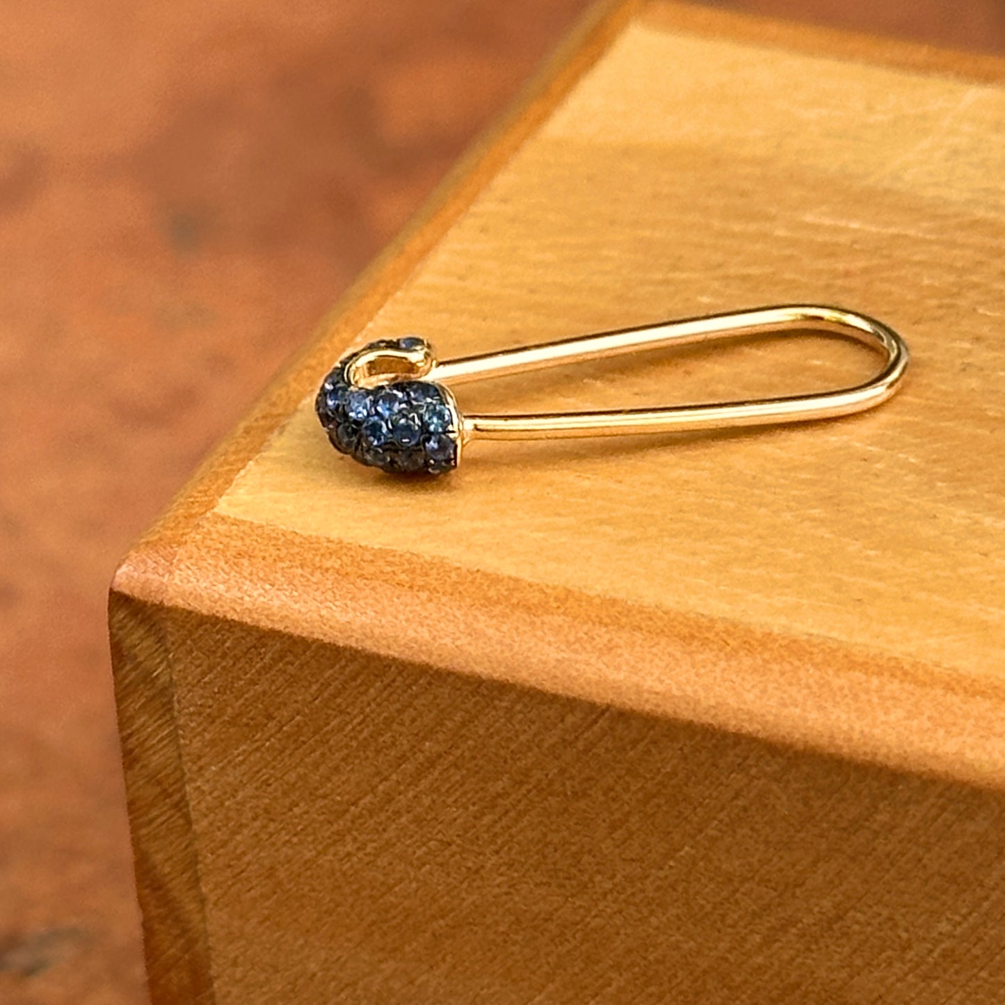 14KT Yellow Gold Blue Sapphire Safety Pin Pendant Hanger Connecter
