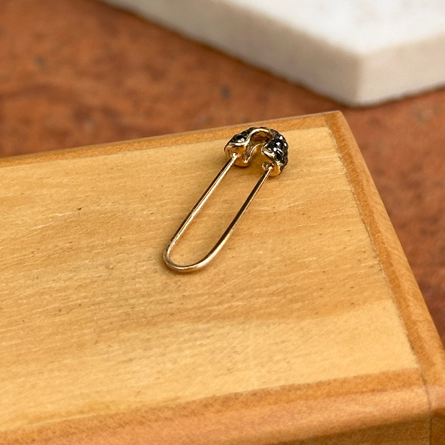 14KT Yellow Gold Black Diamond Safety Pin Pendant Hanger Connecter