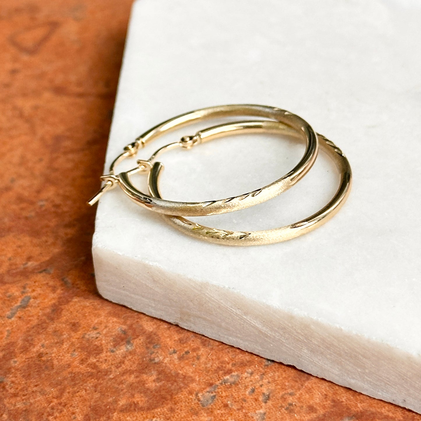 14KT Yellow Gold Matte + Diamond-Cut Round Hoop Earrings 30mm