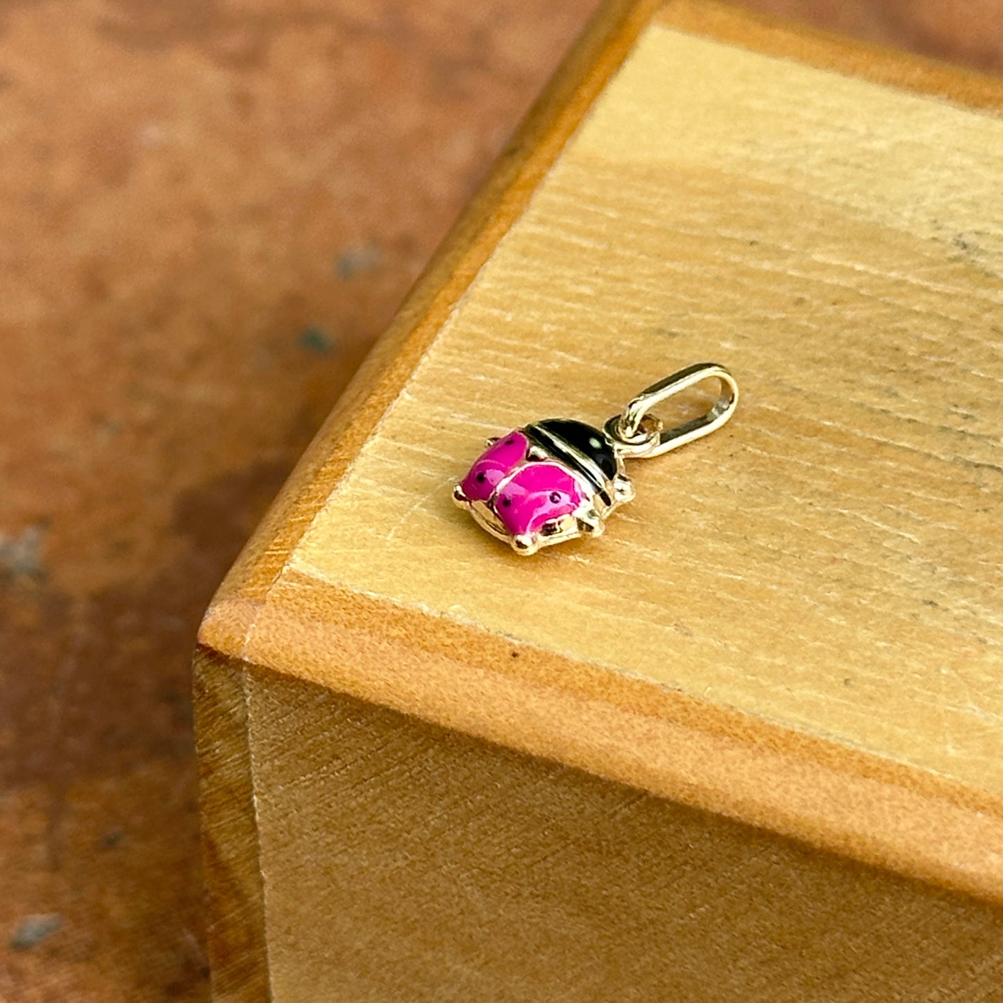 14KT Yellow Gold Magenta Pink Enamel Ladybug Pendant Charm 7mm