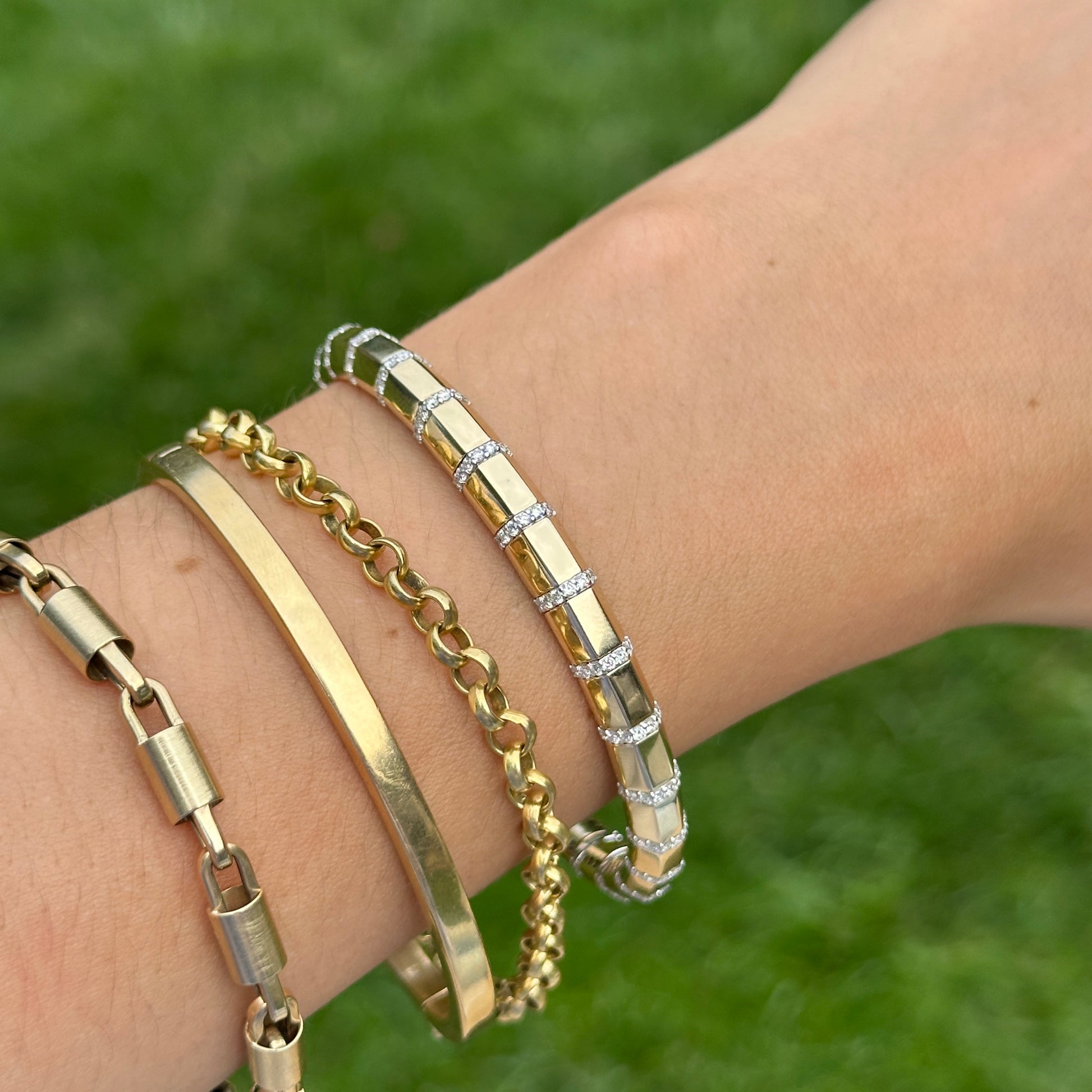 Estate 14KT Yellow Gold Round Diamond Segmented Stretchy Bracelet - LSJ