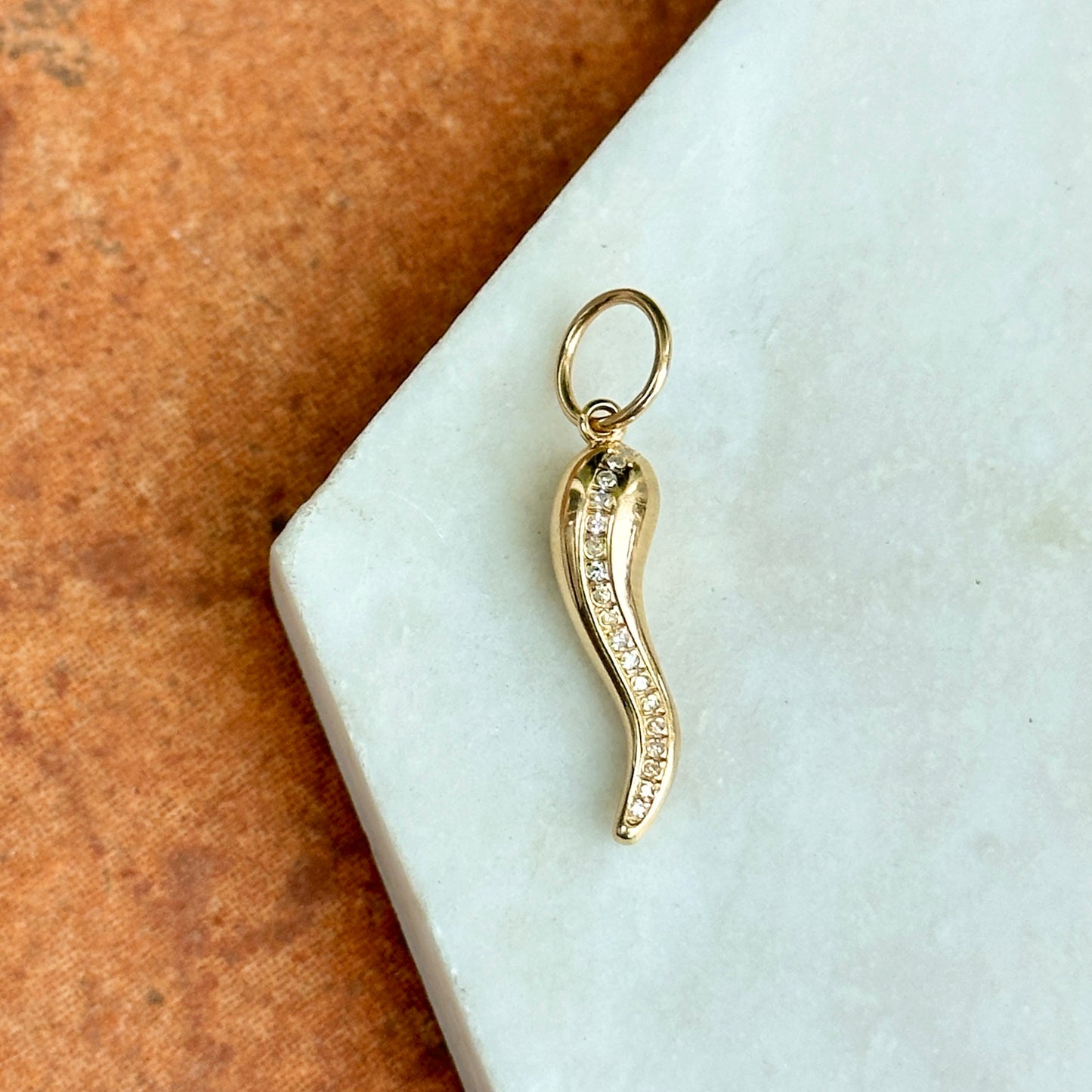 14KT Yellow Gold Diamond Solid Horn Pendant 18.5mm