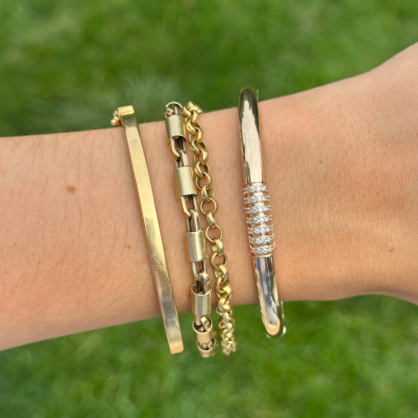 Yellow Gold-Plated Round Cubic Zirconia Hinged Bangle Bracelet