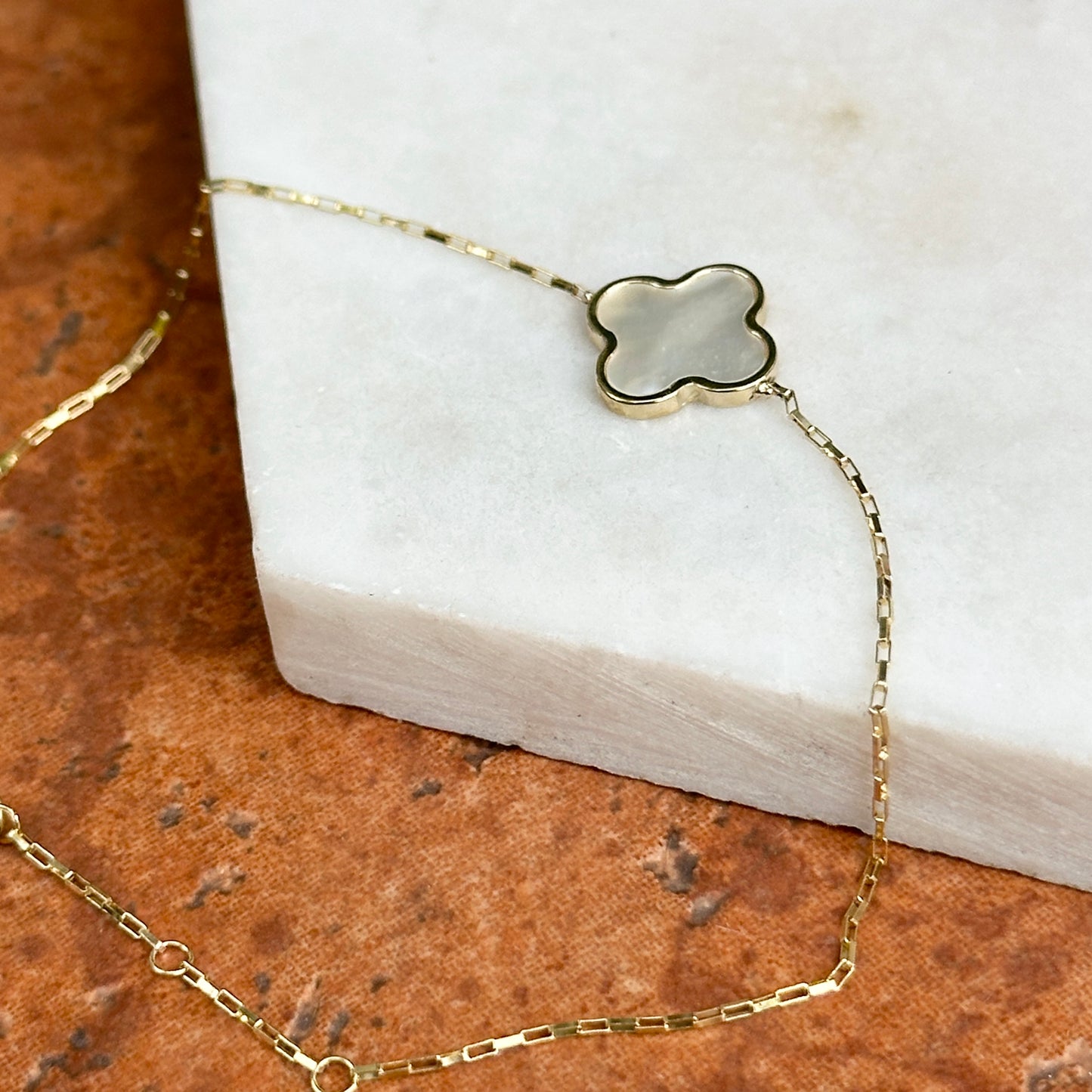 14KT Yellow Gold 12mm Mother of Pearl Clover Station Paperclip Chain Bracelet