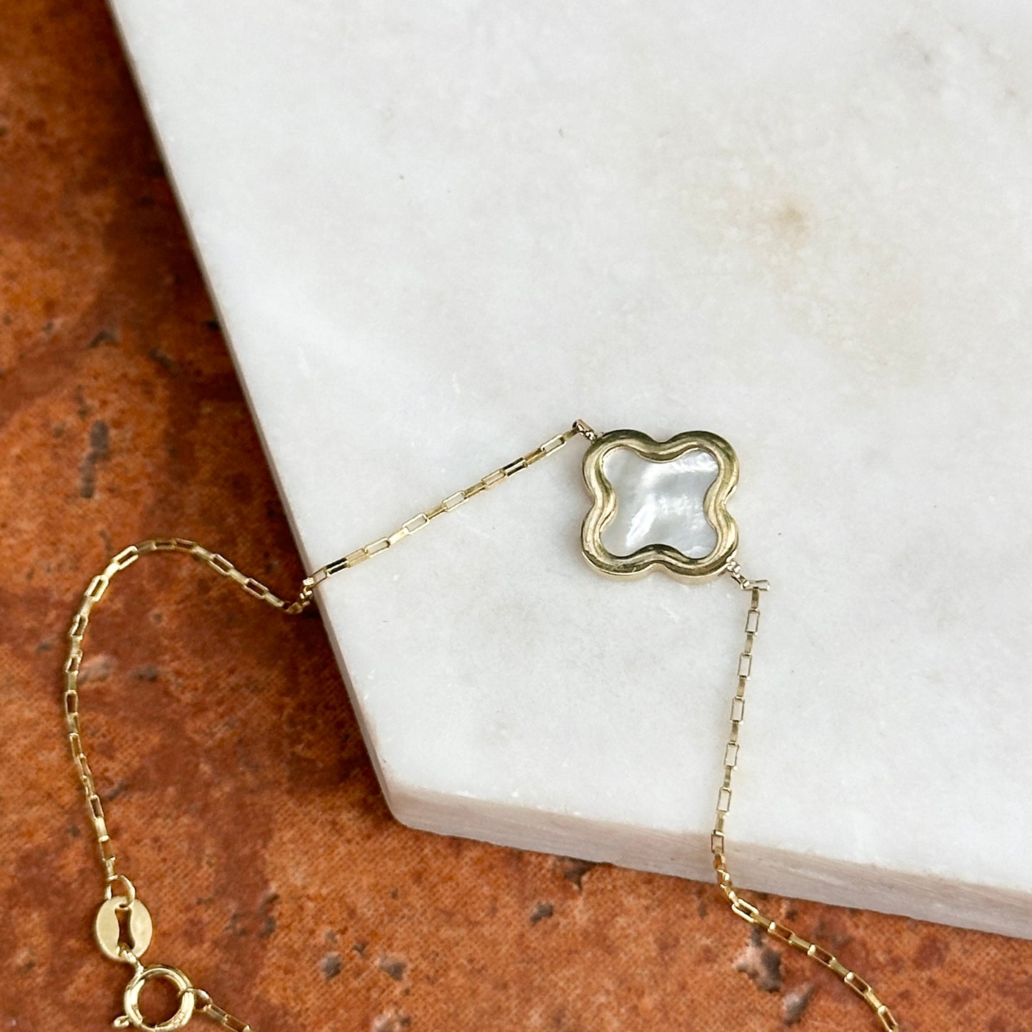 14KT Yellow Gold 12mm Mother of Pearl Clover Station Paperclip Chain Bracelet