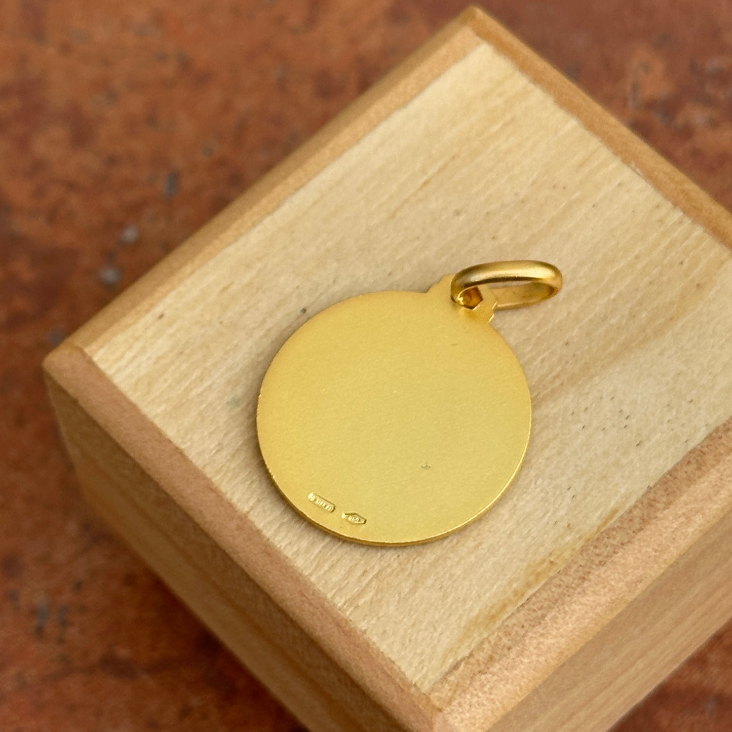 18KT Yellow Gold Matte Miraculous Medal Round Pendant 21mm