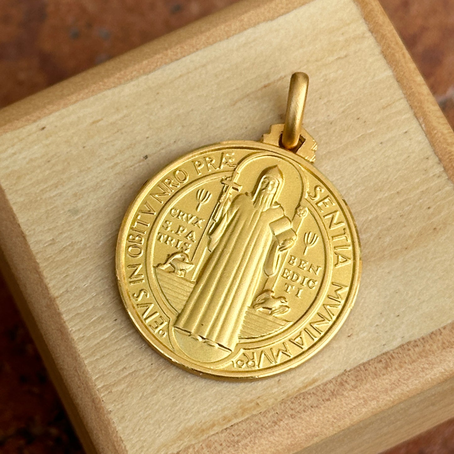 18KT Yellow Gold Matte St Benedict Round Medal Pendant 25mm