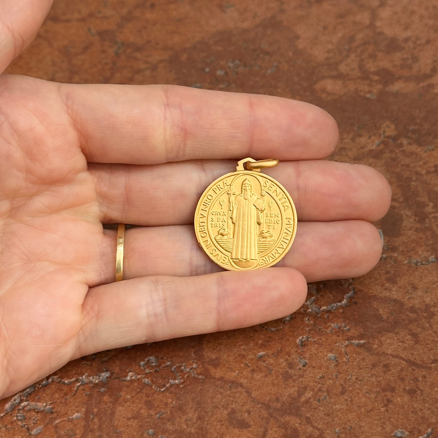 18KT Yellow Gold Matte St Benedict Round Medal Pendant 25mm