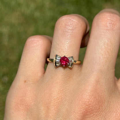 Estate 14KT Yellow Gold Round Ruby + Baguette Diamond Bow Ring