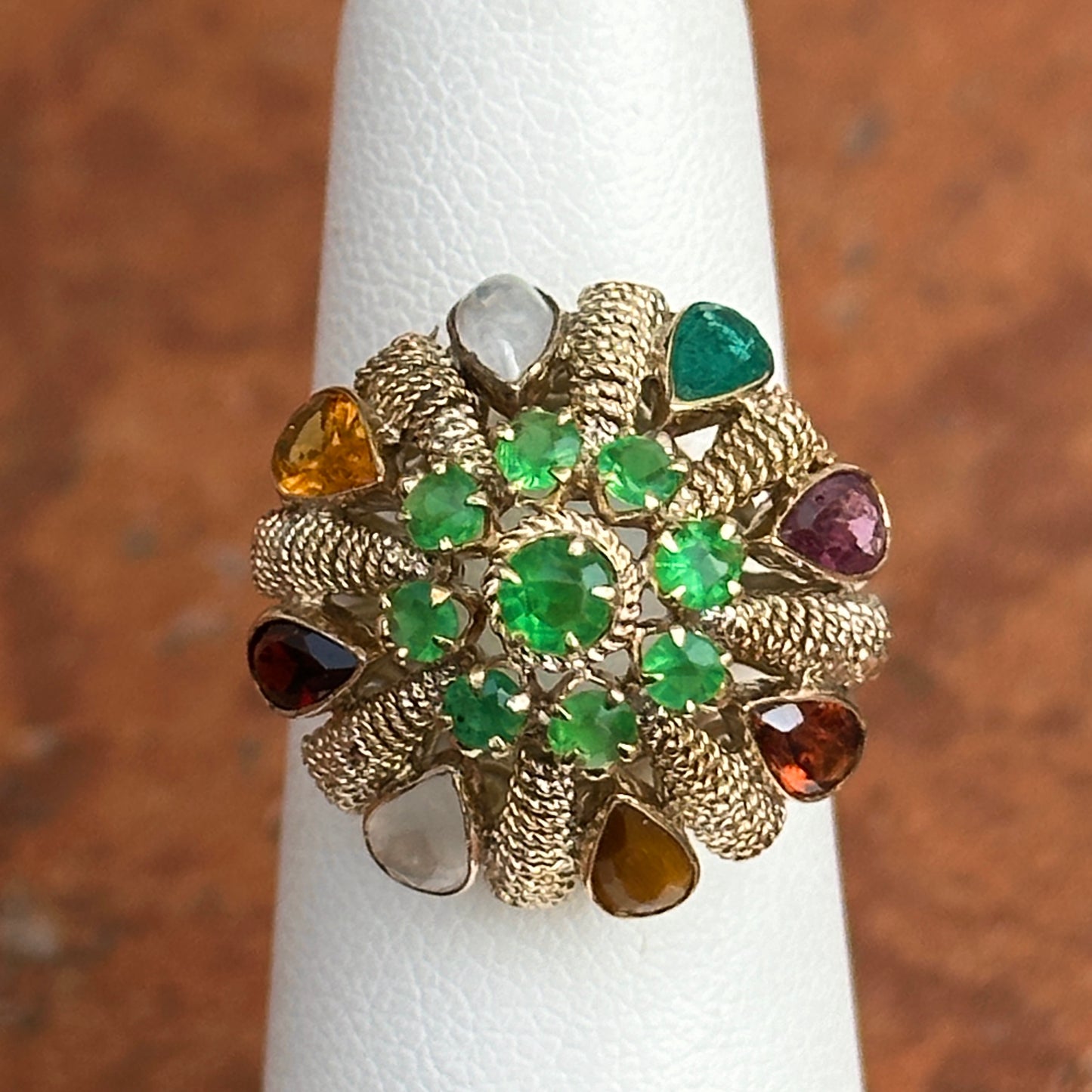 Estate 14KT Yellow Gold Emerald Gemstone Ballerina Ring