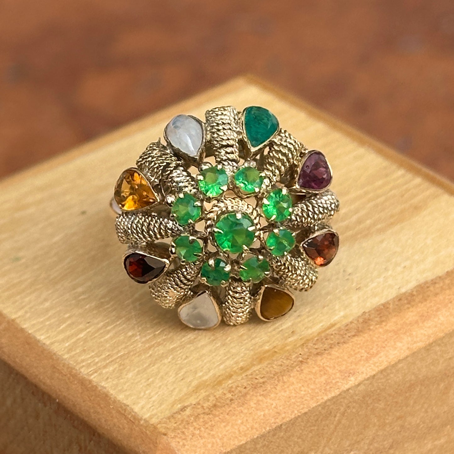 Estate 14KT Yellow Gold Emerald Gemstone Ballerina Ring