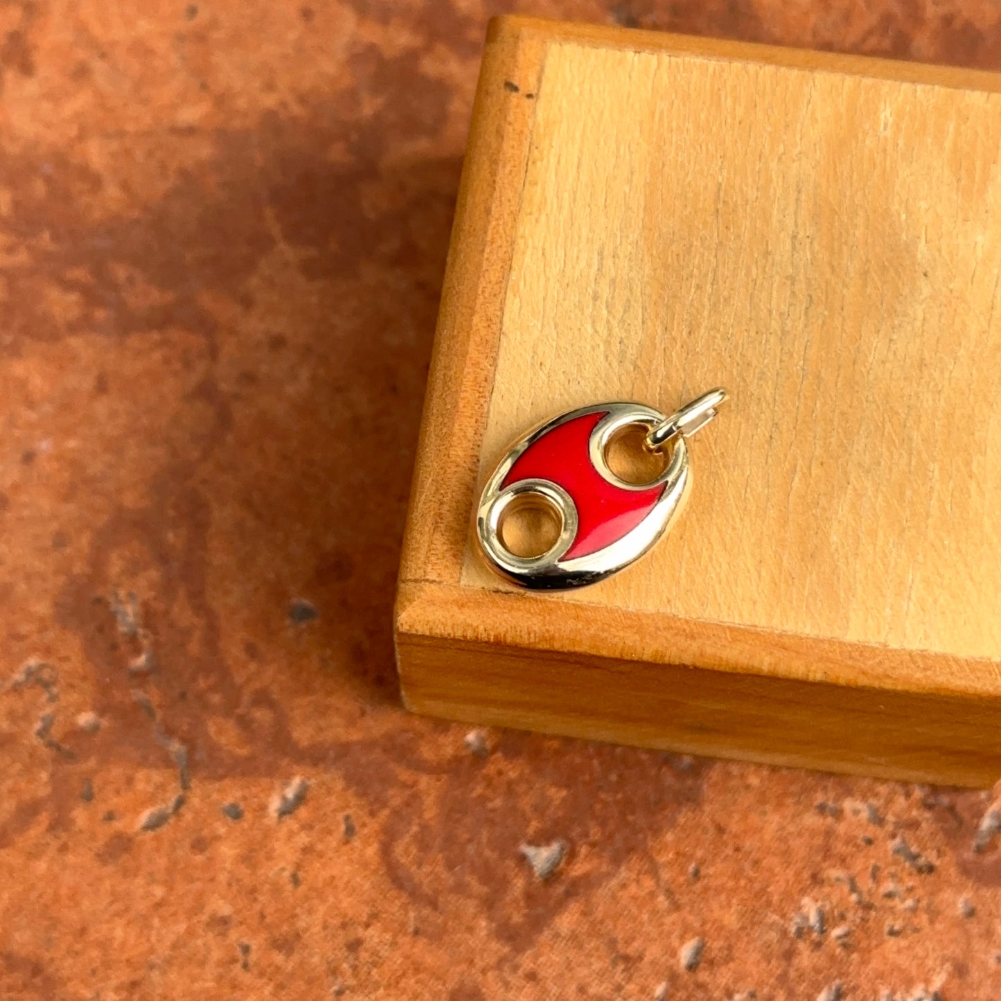 14KT Yellow Gold Red Enamel Puffed Mariner Link Pendant Charm