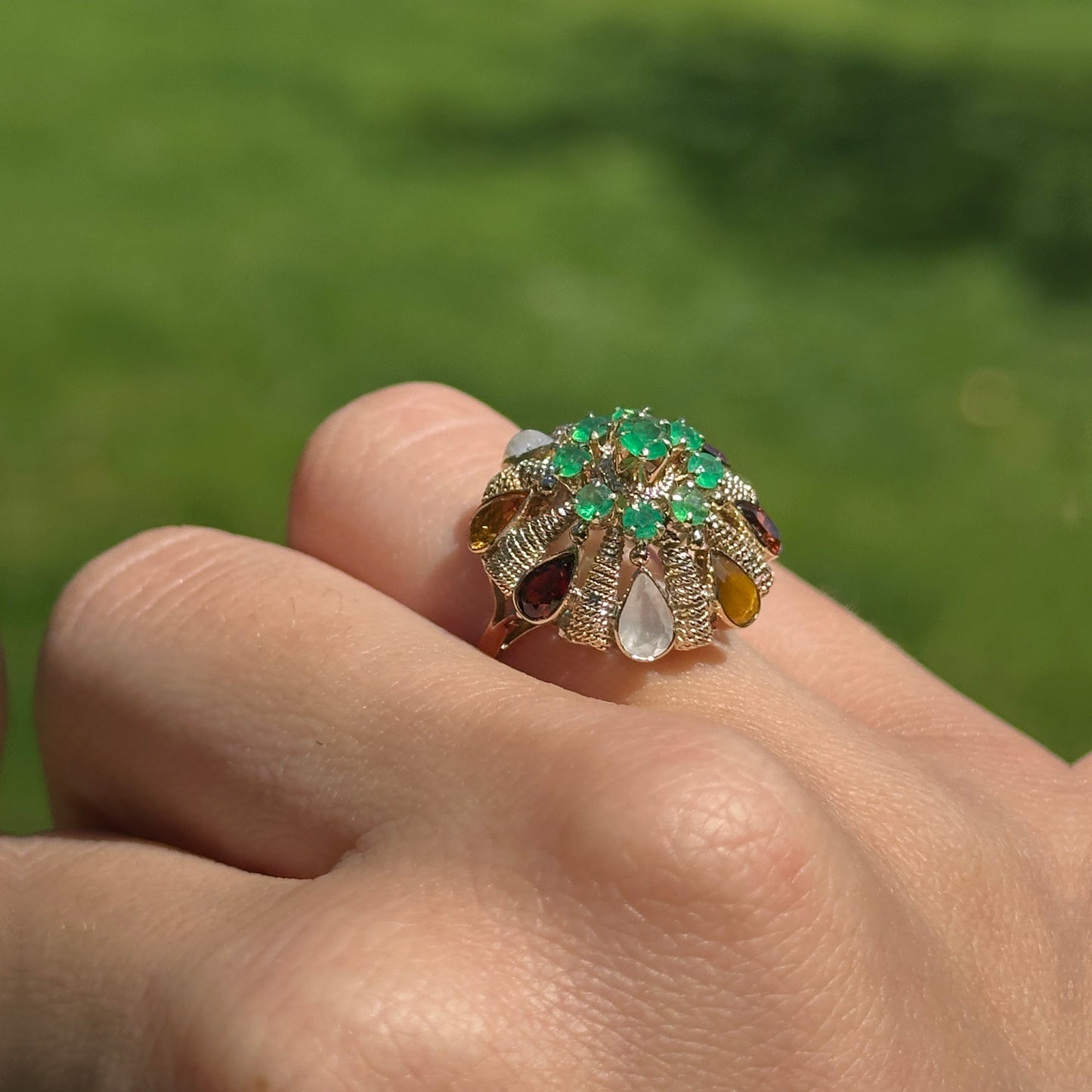 Estate 14KT Yellow Gold Emerald Gemstone Ballerina Ring