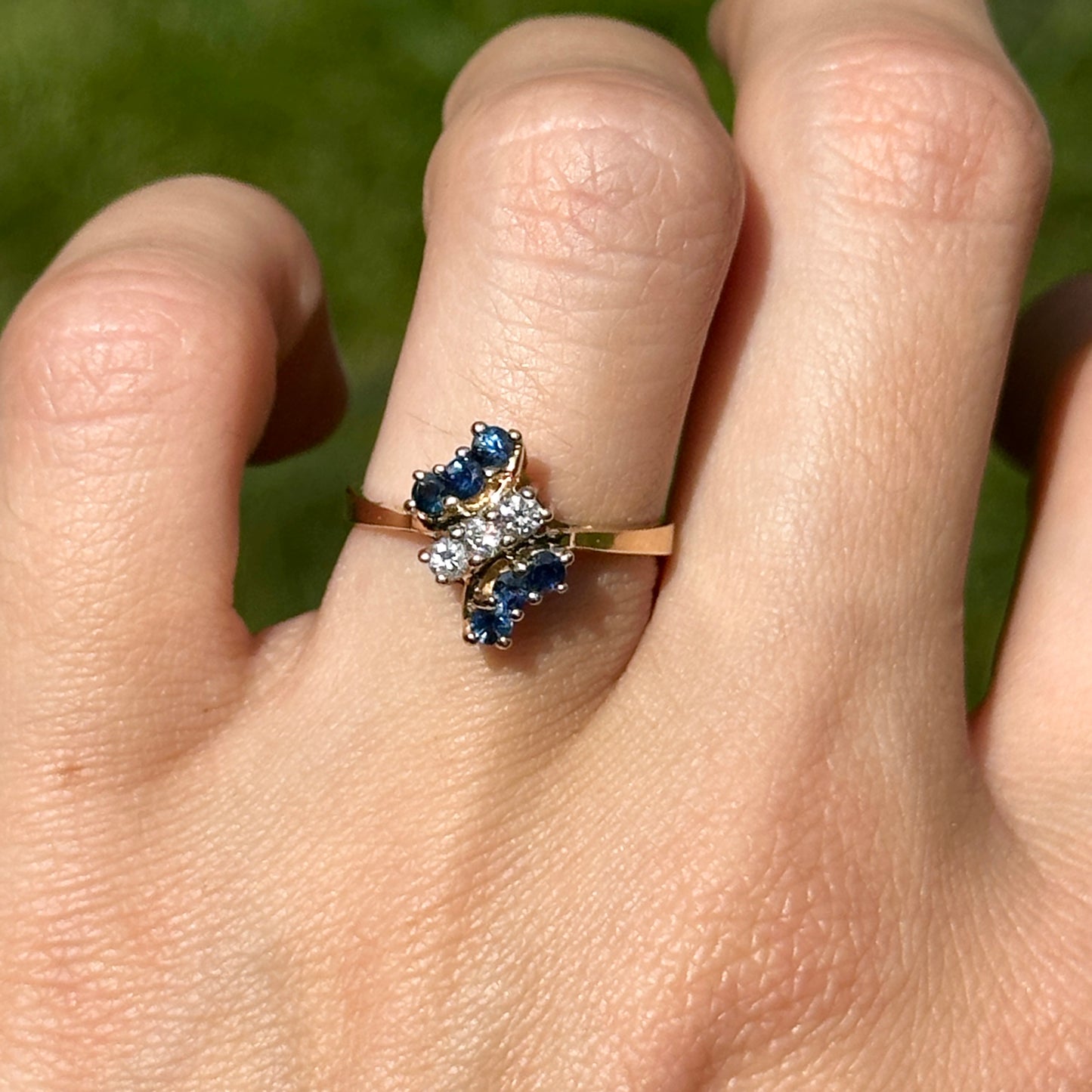 Estate 14KT Yellow Gold Blue Sapphire + Diamond Cluster Ring