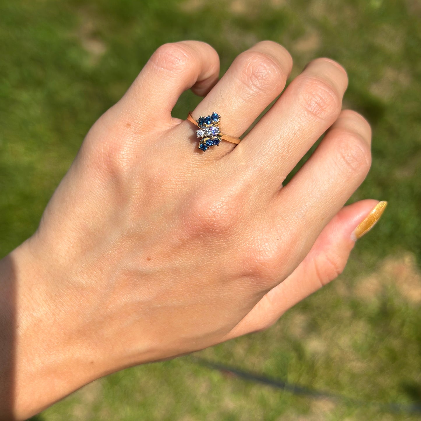 Estate 14KT Yellow Gold Blue Sapphire + Diamond Cluster Ring