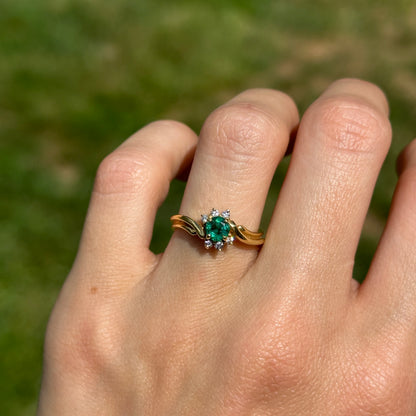 Estate 18KT Yellow Gold Round Emerald Half Halo Diamond Ring