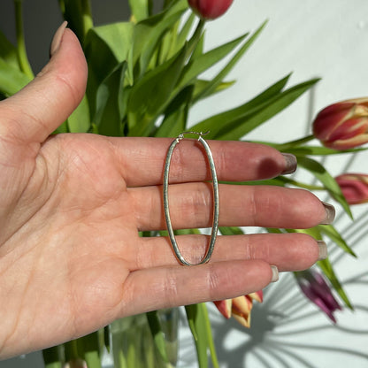 14KT Yellow Gold Oval Hoop Earrings