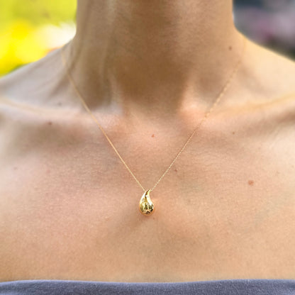 14KT Yellow Gold Puffed Diamond Gypsy-Set Teardrop Pendant Chain Necklace