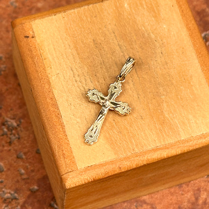 14KT Yellow Gold Scalloped Cross Crucifix Pendant
