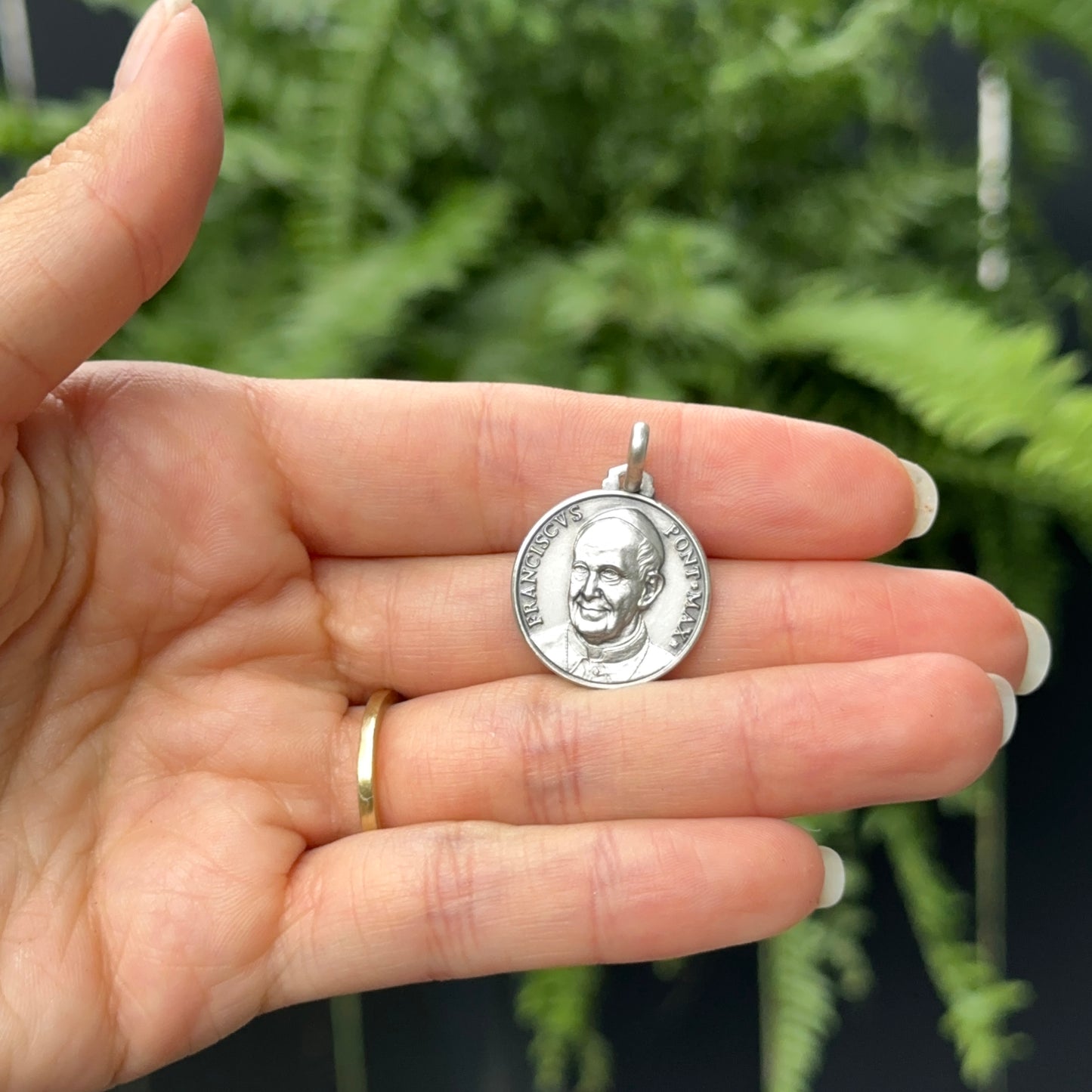 Sterling Silver Antiqued Pope Francis Medal Pendant 21mm