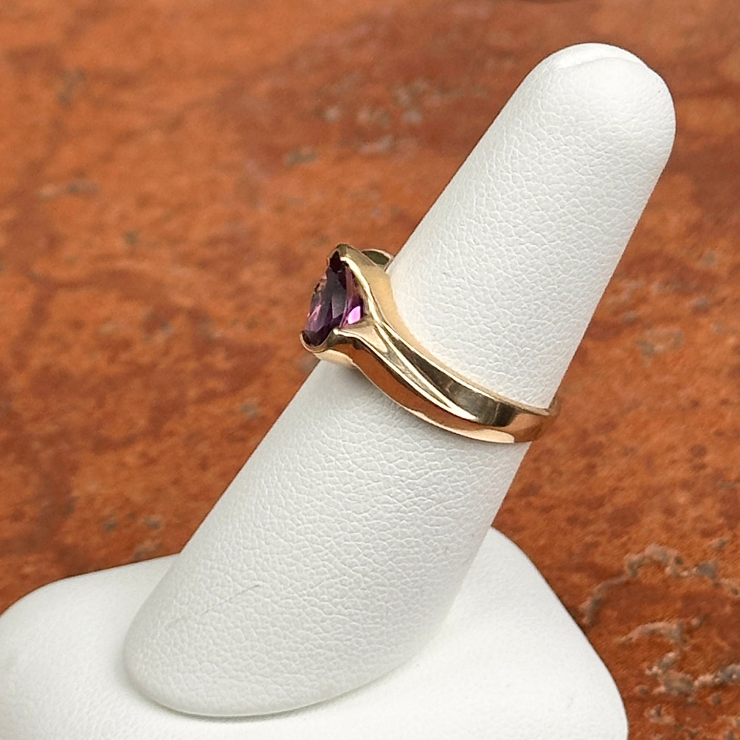 Estate 10KT Yellow Gold Tilted Pear Amethyst Solitaire Ring