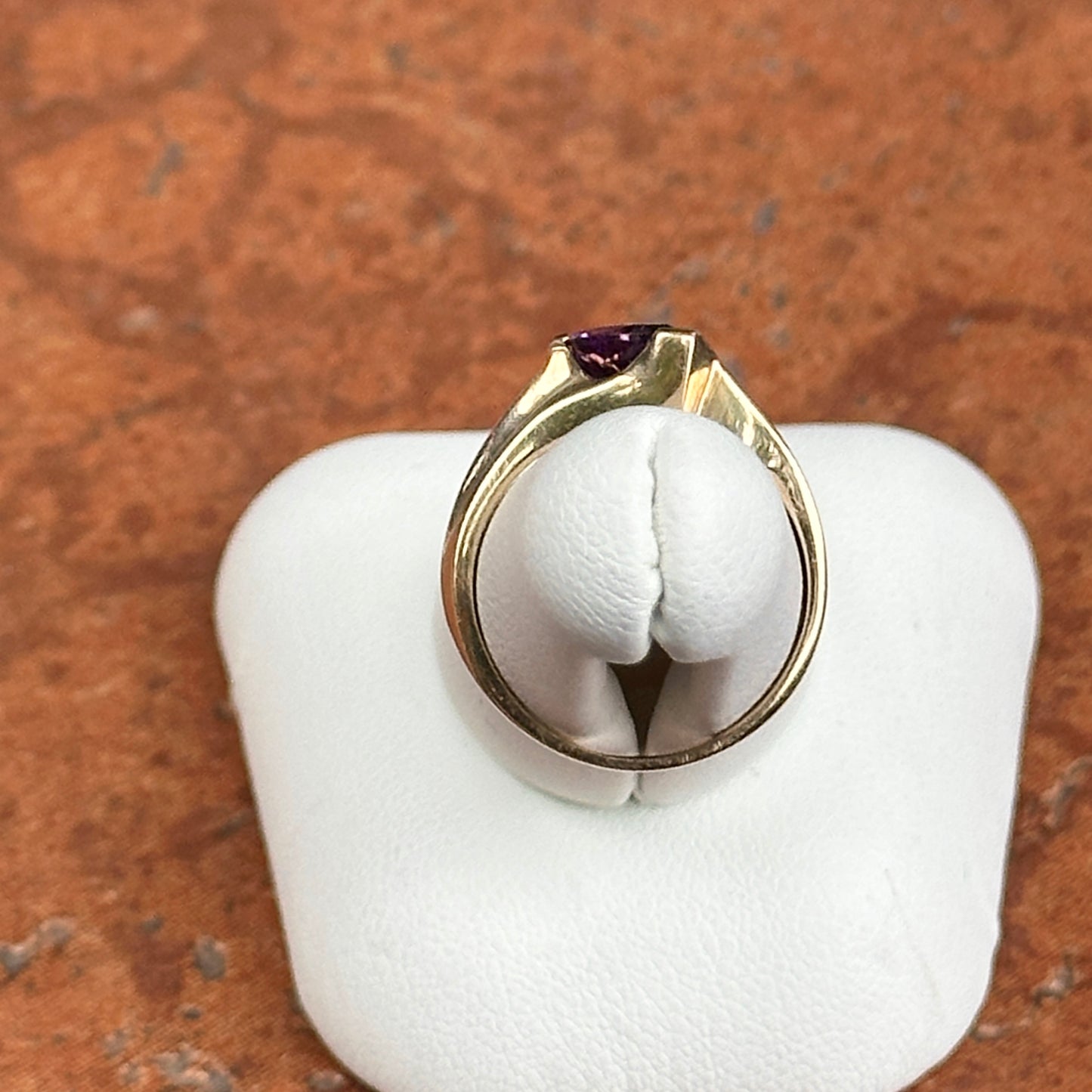 Estate 10KT Yellow Gold Tilted Pear Amethyst Solitaire Ring
