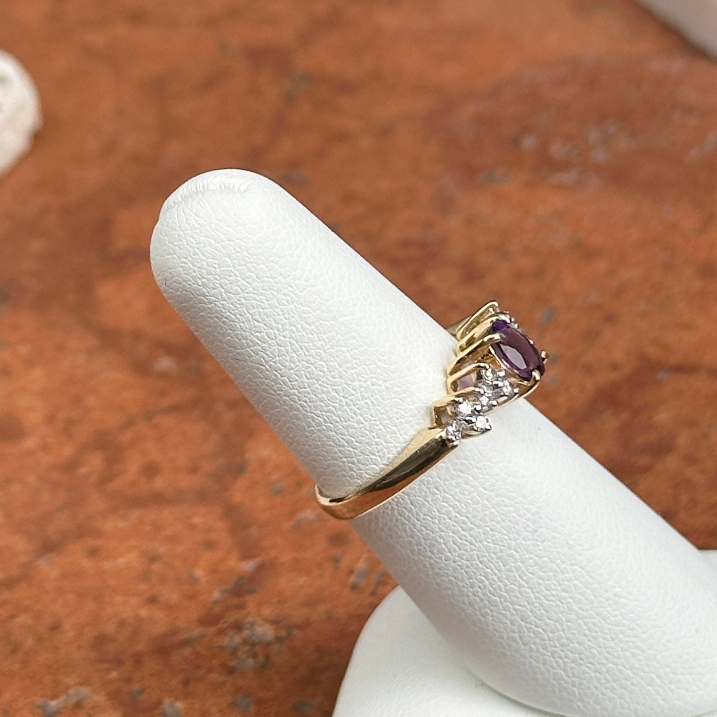 Estate 14KT Yellow Gold Oval .40 CT Amethyst + Diamond Ring