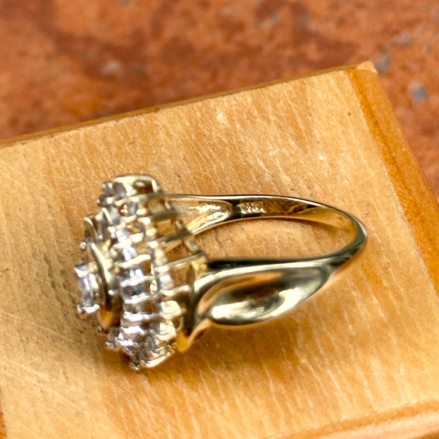 Estate 10KT Yellow Gold Marquise Diamond Cluster Ring