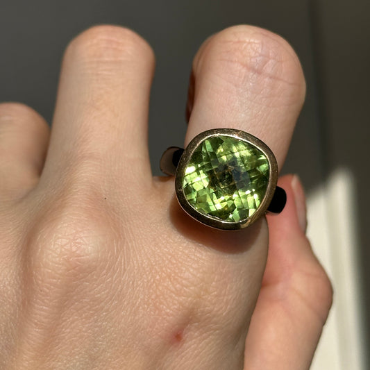 Estate 10KT Yellow Gold Black Onyx Band + Peridot Ring