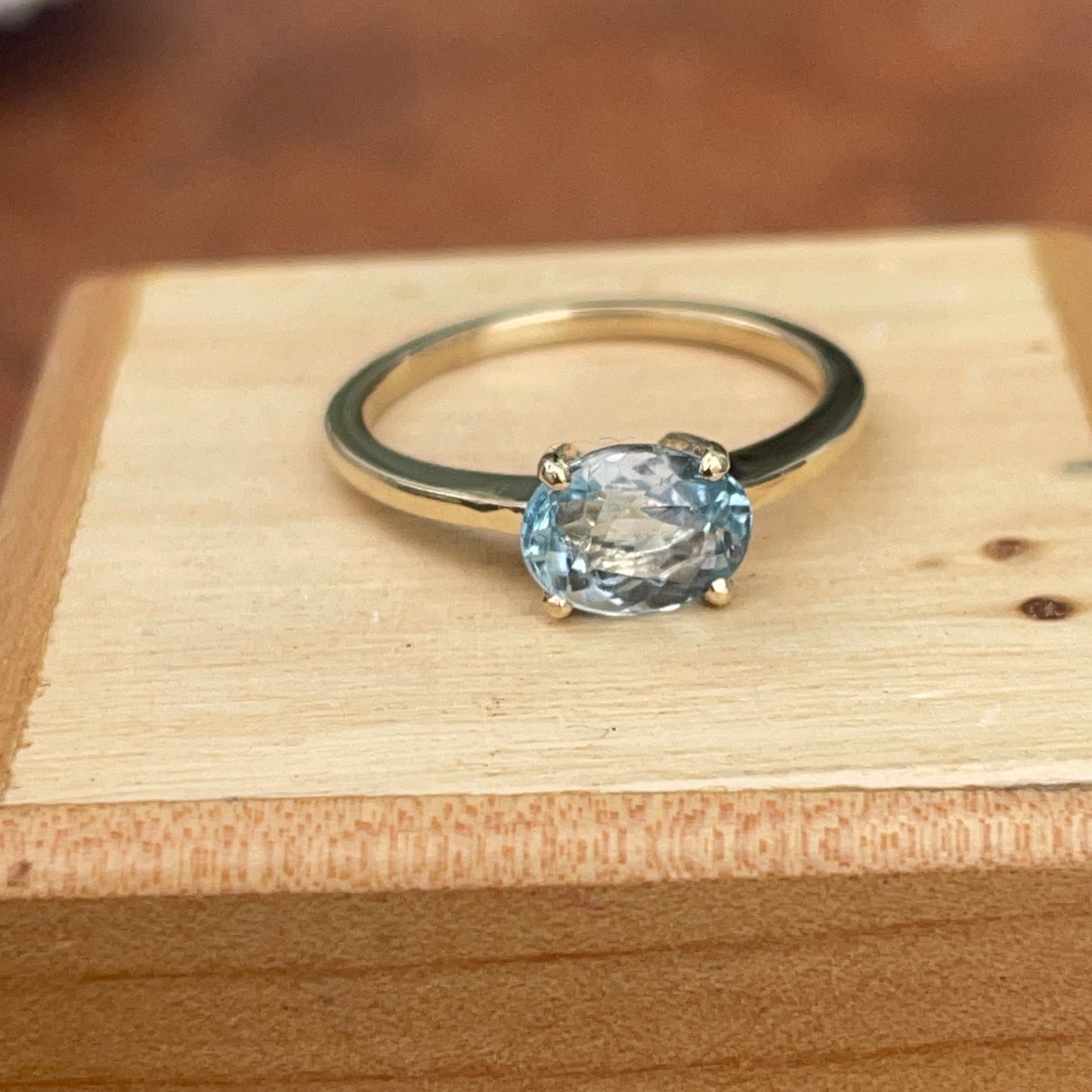 14KT Yellow Gold East-West Aquamarine Solitaire Ring