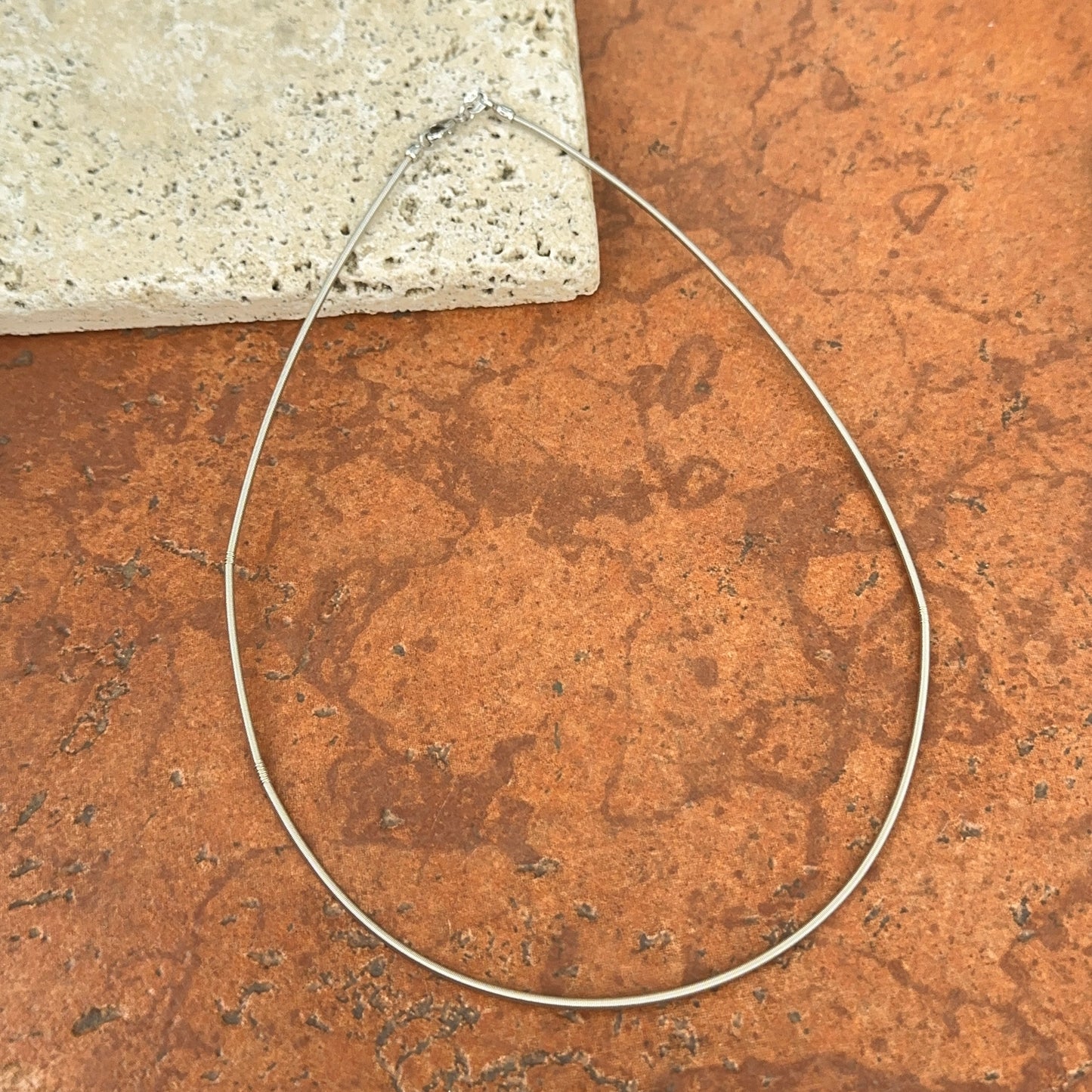 14KT White Gold 1.5mm Coil Neck Wire Collar Necklace