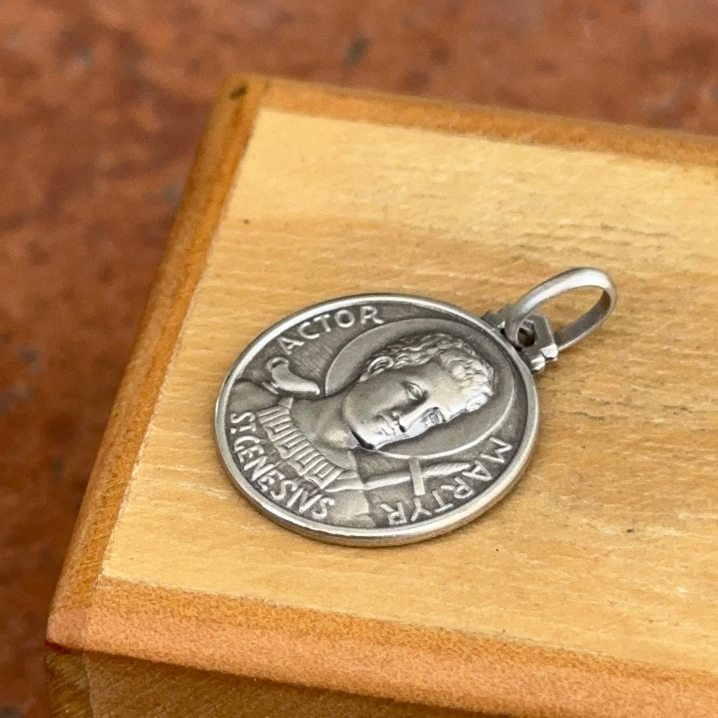 Sterling Silver Antiqued St Genesius of Rome Round Medal Pendant 18mm - LSJ