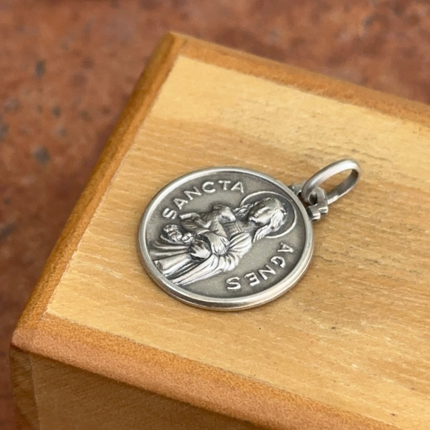 Sterling Silver Antiqued St Agnes of Rome Round Medal Pendant 18mm